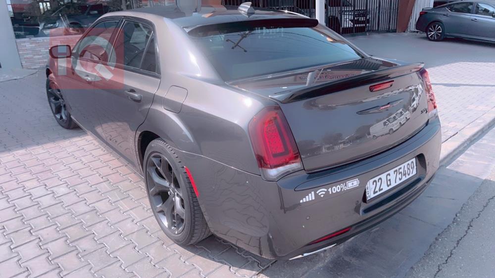 كرايسلر 300